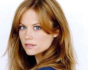 Claire Coffee Shoe Size and Body Measurements