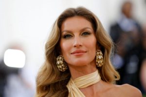 Gisele Bundchen Shoe Size and Body Measurements