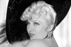 Mae West Shoe Size and Body Measurements