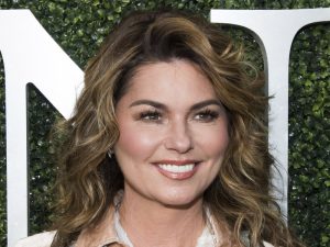 Shania Twain Shoe Size and Body Measurements