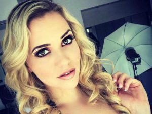 Mia Malkova Shoe Size and Body Measurements