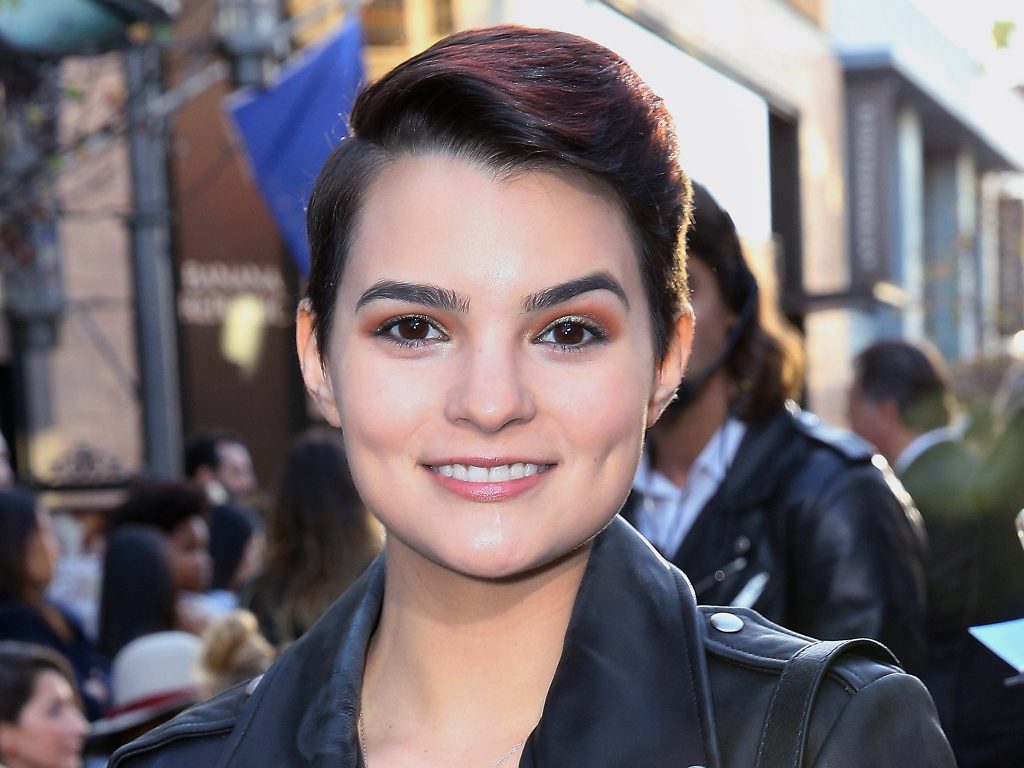 Brianna Hildebrand Shoe Size and Body Measurements